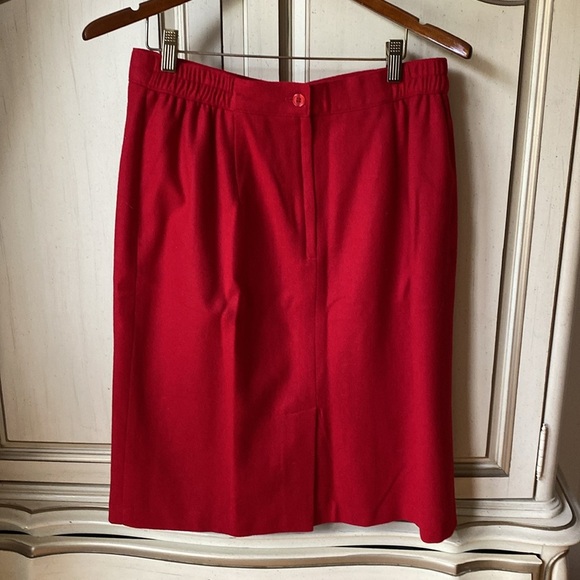 Vintage Sag Harbor Women's Size 10 100% Wool Solid Red Suit Set - Picture 5 of 7